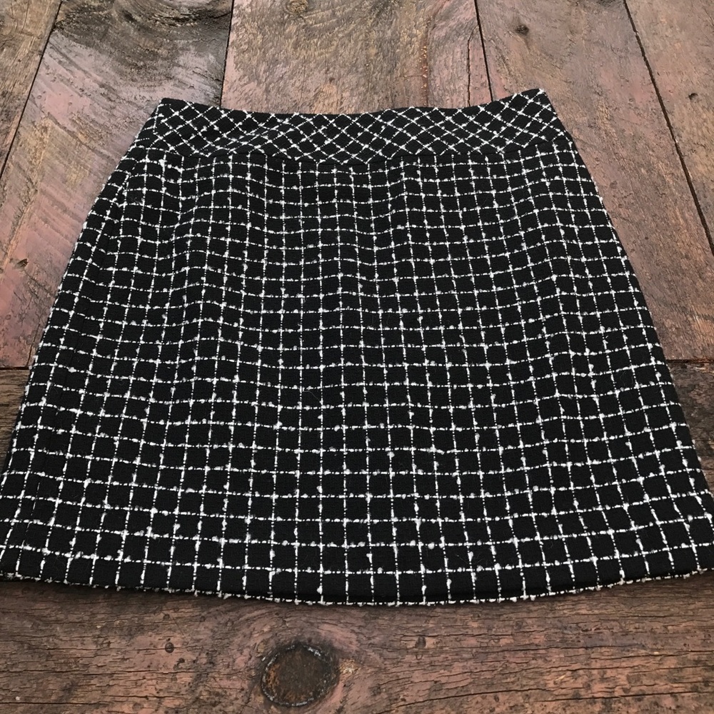 Women's Loft skirt